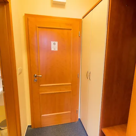 Na Kocande 酒店 Želiv