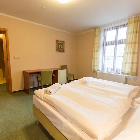 Na Kocandě Hotel 2*